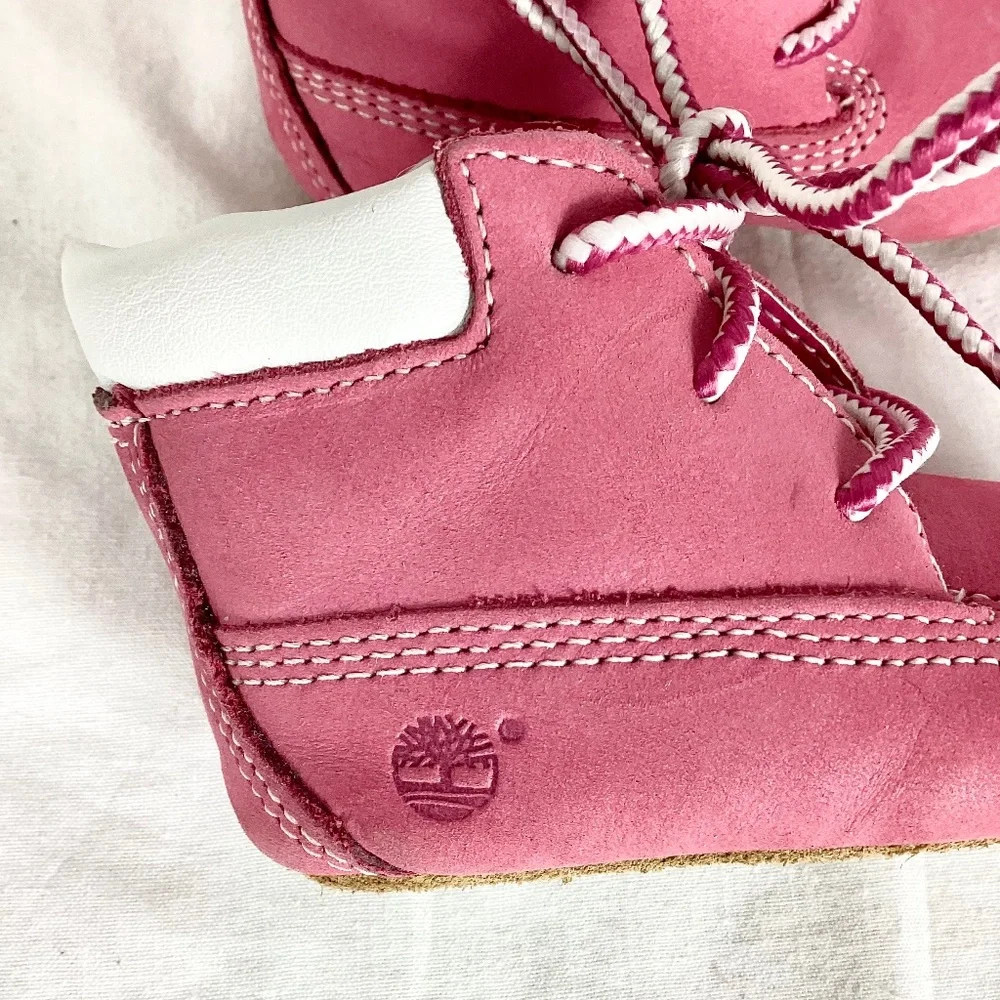 Timberland Suede Infant Baby Soft Crib Shoes Size 2 Pink White Booties